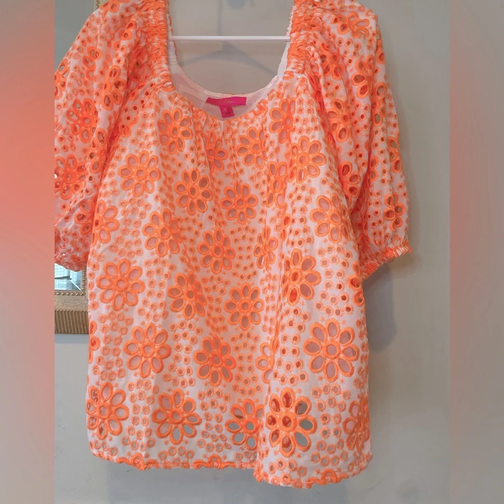 Kerrigan Elbow Sleeve Eyelet Top BNWT M - Picture 1 of 3